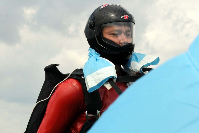 Praporčík Jiroušek při individuální akrobacii