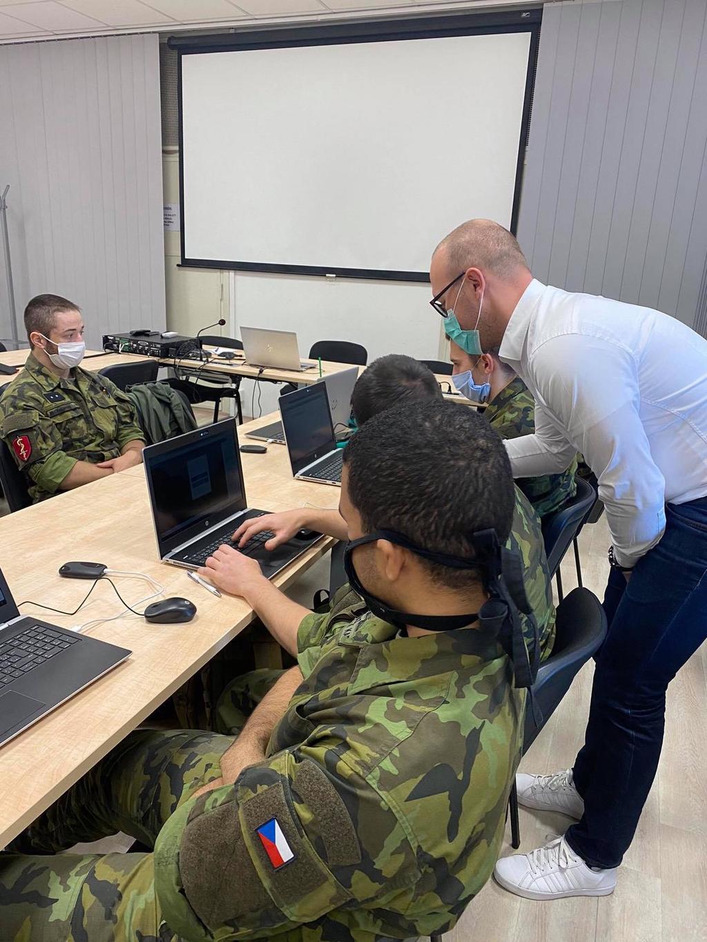 Před samotným nasazením vojenští medici absolvovali školení