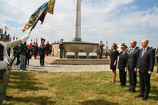 Premiér Bohuslav Sobotka, ministr Harlem Désir a další významní hosté