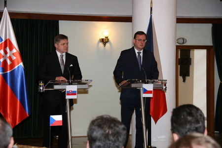 Premiéři SR a ČR Robert Fico a Petr Nečas