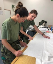 Přesné měření je důležité, aby roušky splnila svůj účel.