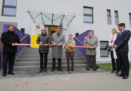 Přestřižení pásky Julisce