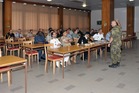 Prezentace plukovníka Holka o poslání a činnosti Velitelství výcviku - Vojenské akademie