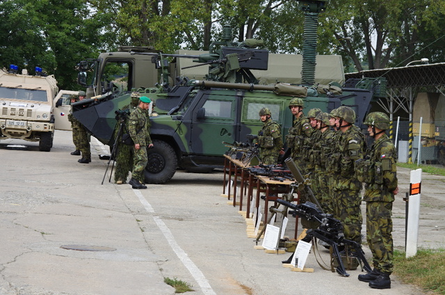 Prezentace současné techniky praporu