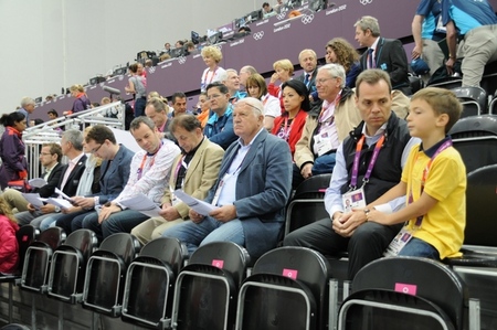 Prezident republiky Václav Klaus na tribuně pistolářské soutěže