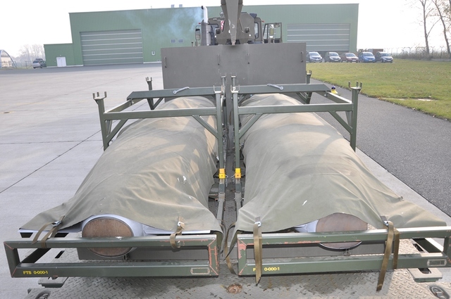 Přídavné nádrže k JAS 39 Gripen