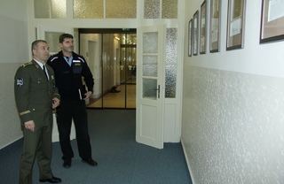 Policejní prezident a náčelník Vojenské policie u galerie bývalých náčelníků VP