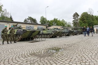 Bojová vozidla pěchoty BVP-2 v několika verzích