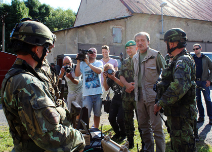 Příslušníci 4.brigády rychlého nasazení předvedli svoji techniku