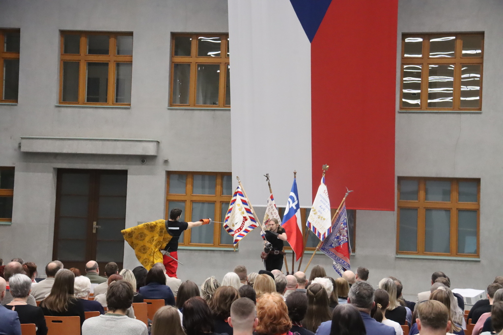 Programovou konferenci ČOS zahájili šermíři Sokola Kampa