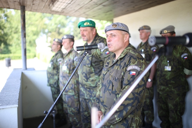 Projev velitele 14. pluku logistické podpory plukovníka Stanislava Hudečka