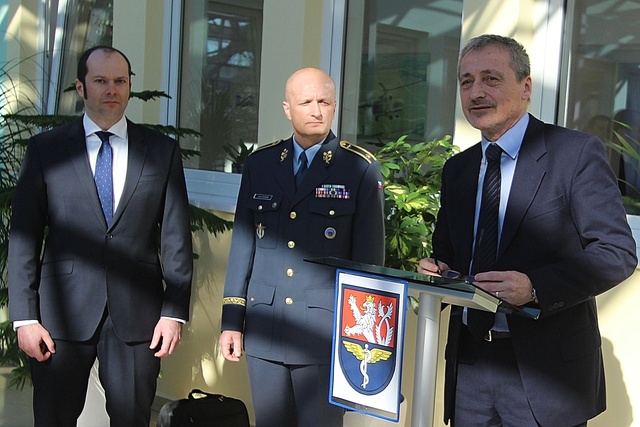 Proslov ministra obrany při slavnostním otevření trenažéru