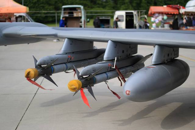 Rakety používané u letounu L 159 ALCA