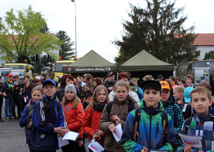 Při POKOSu dětem přelétly nad hlavou stíhačky