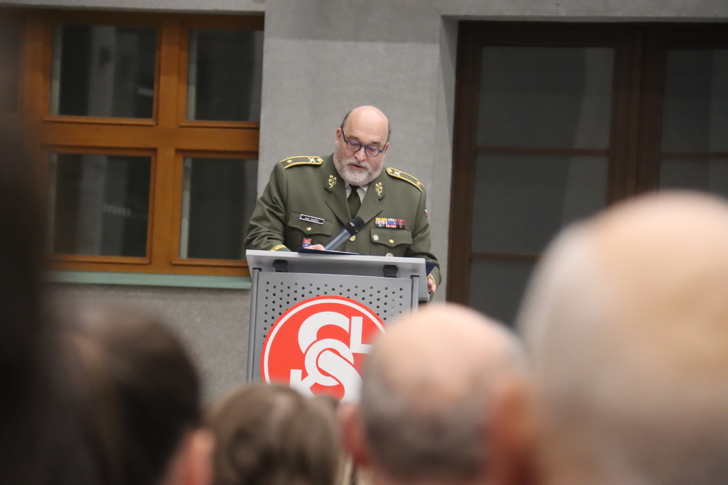 Ředitel VHÚ Praha Aleš Knížek hovoří k účastníkům programové konference ČOS