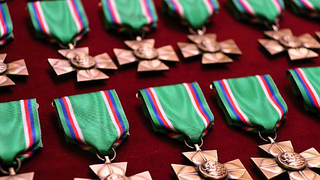 Lubomír Metnar ocenil 27 osobností resortními vyznamenáními