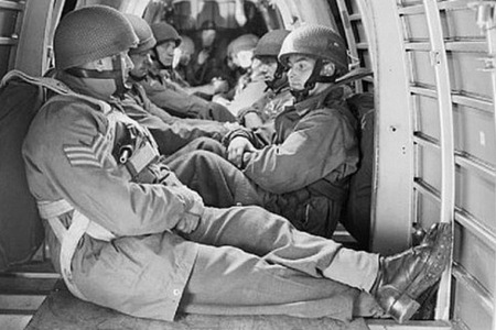 Z Ringway do nebe a zpátky na zem 