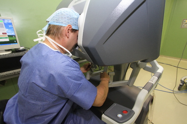 Robotický systém da Vinci Si 09