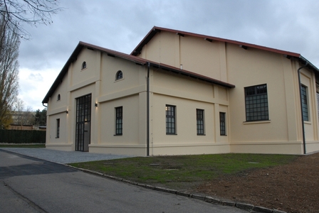 O pietní místo v jízdárně kasáren v Ruzyni se bude starat Vojenský historický ústav