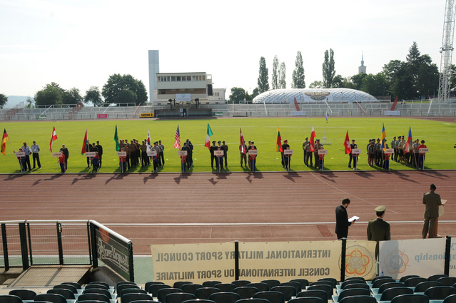 Slavnostní nástup týmů