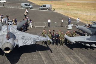 Ministr obrany Jaromír Zůna se zúčastnil mezinárodního aerosalonu Farnborough International Airshow