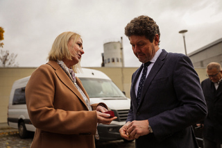 Ministryně obrany uctila památku Čechoslováků v Plötzensee