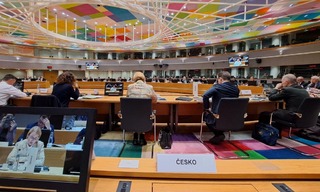 Ministři obrany EU jednali v Bruselu, na programu byla vojenská pomoc Ukrajině i další bezpečnostní problémy současnosti 