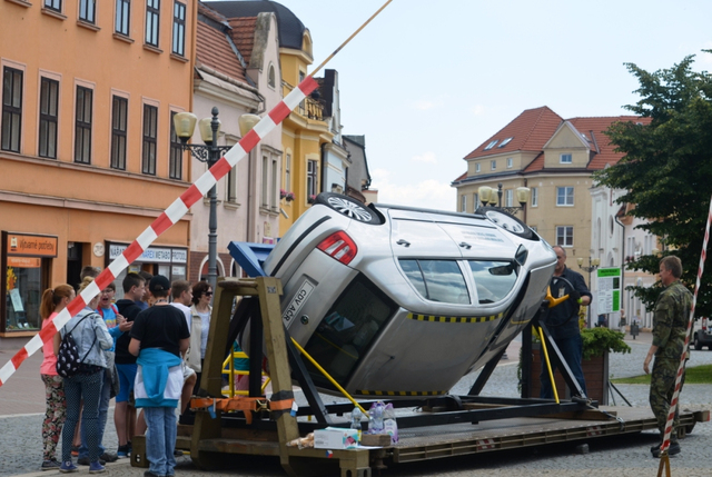 Simulátor převrácení vozidla v akci