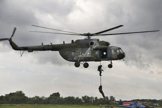 Slanění z vrtulníku Mi-171Š