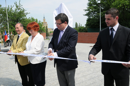 Slavnostní přestřižení pásky otevřelo park Juliska