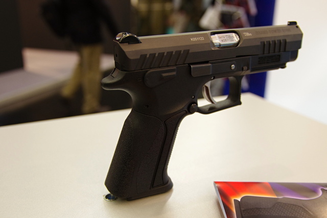 Slovenská GrandPower Q100 v ráži 9mm Luger