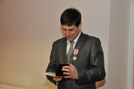 Náměstek Hrbata byl oceněn slovenskou stranou za péči o válečné veterány