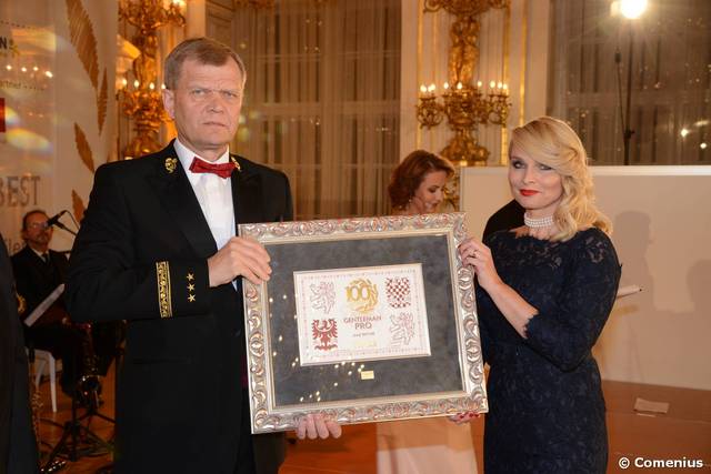 Titulem Gentleman byl vyznamenán náčelník Generálního štábu Armády České republiky generálporučík Josef Bečvář