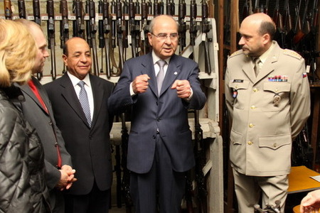 Předseda jordánského Senátu navštívil armádní muzeum