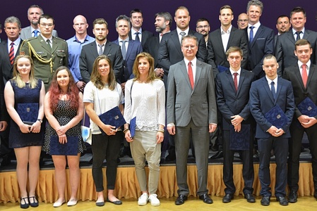 Společná fotografie s náměstkem Danielem Koštovalem