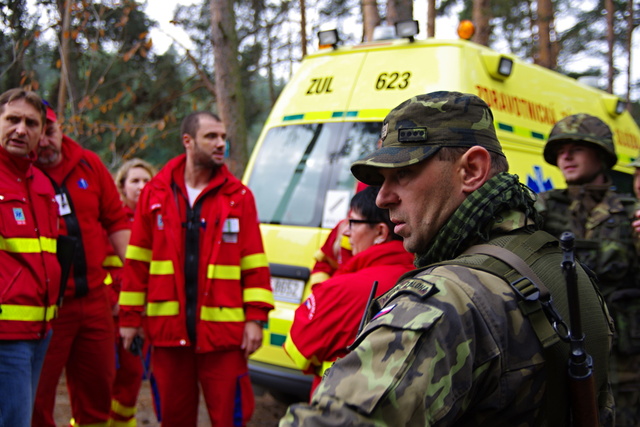 Společné taktické cvičení IZS a AZ AČR