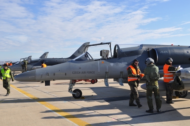 Spolupráce ILS s piloty před letem