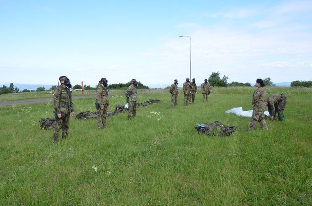 Štáb 4.BÚU plní náročné přezkoušení z chemické přípravy