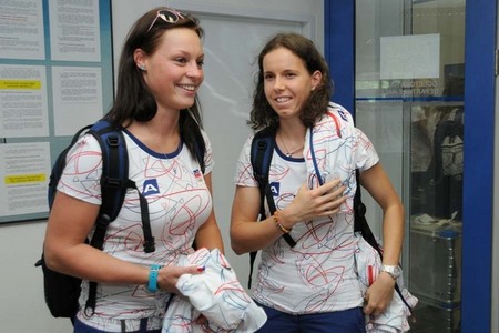 Stolní tenistky Iveta Vacenovská a Dana Hadačová
