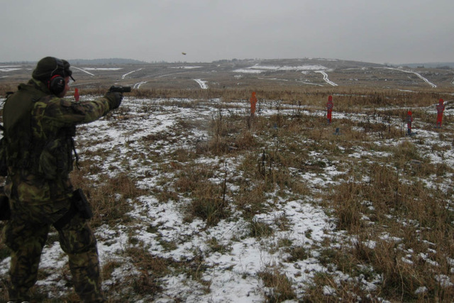 Střelby z pistole CZ 75 PHANTOM