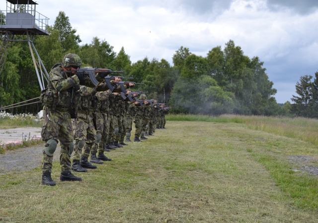 Střelby ze samopalu
