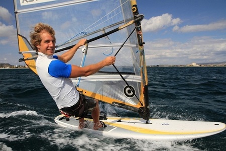 Surfař Karel Lavický