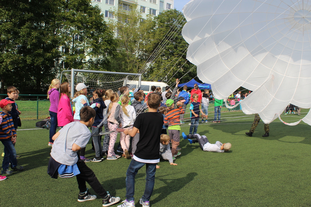 Tahat padák je pěkná dřina