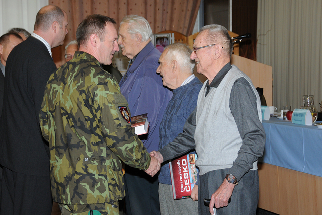 Tito vojenští důchodci letos slaví neuvěřitelných 90. let