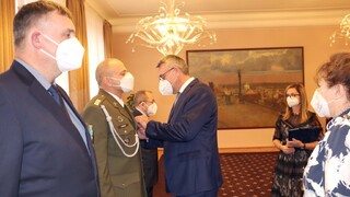 Ilustrační obrázek ke článkuVáleční veteráni z Perského zálivu převzali ocenění od ministra obrany