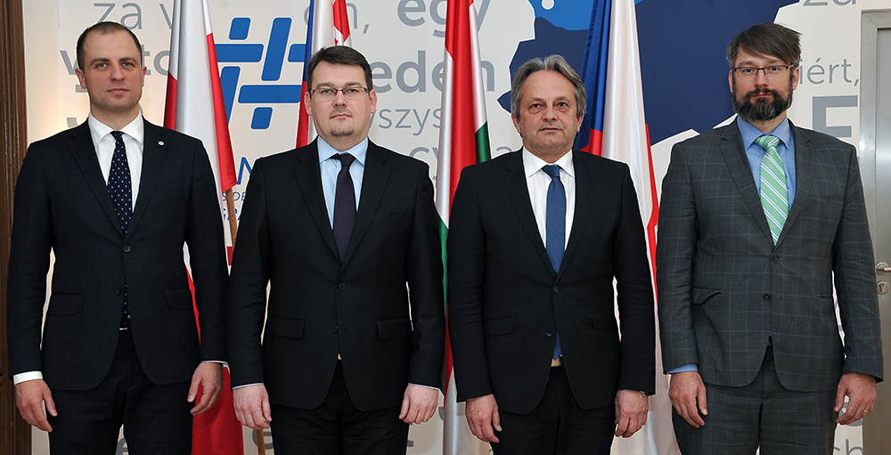 Česká delegace, která jednala v Budapešti