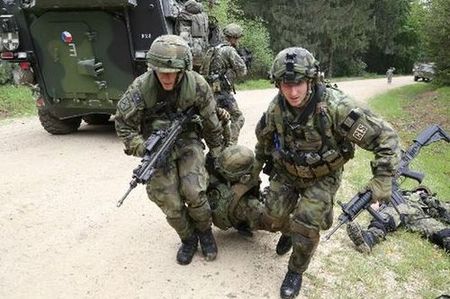 Táborští bojují ve Vlčí smečce, cvičení Combined Resolve vrcholí