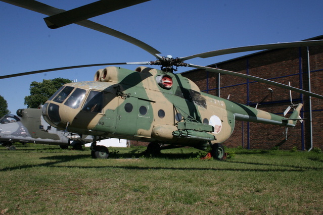 Transportní vrtulník Mi-8T