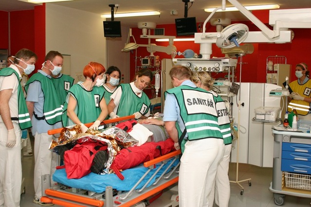 Lékaři ÚVN se pořádně zapotili (3)