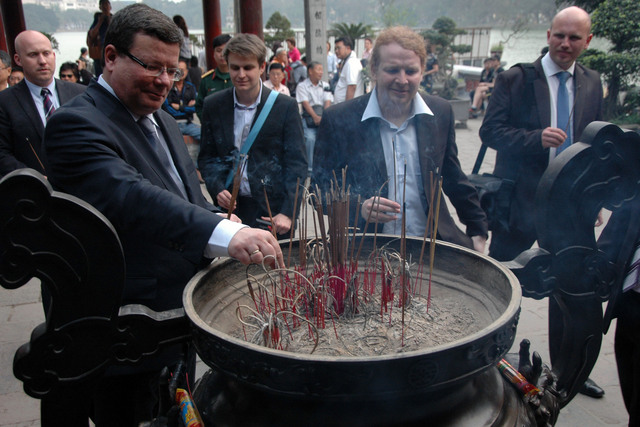 U chrámu Hoan Kiem